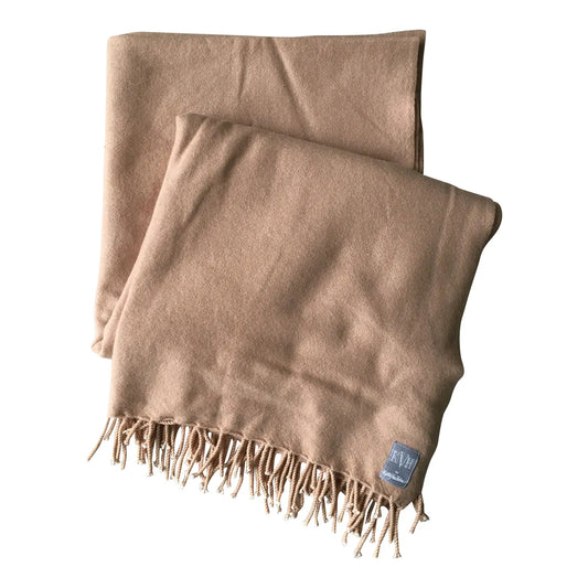 Opulent Cashmere Blanket with Fringe in Honey