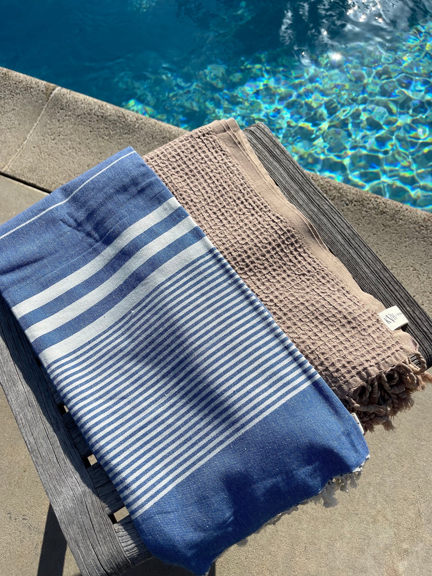 "Everyday" Towel Set (Marine/Ivory)